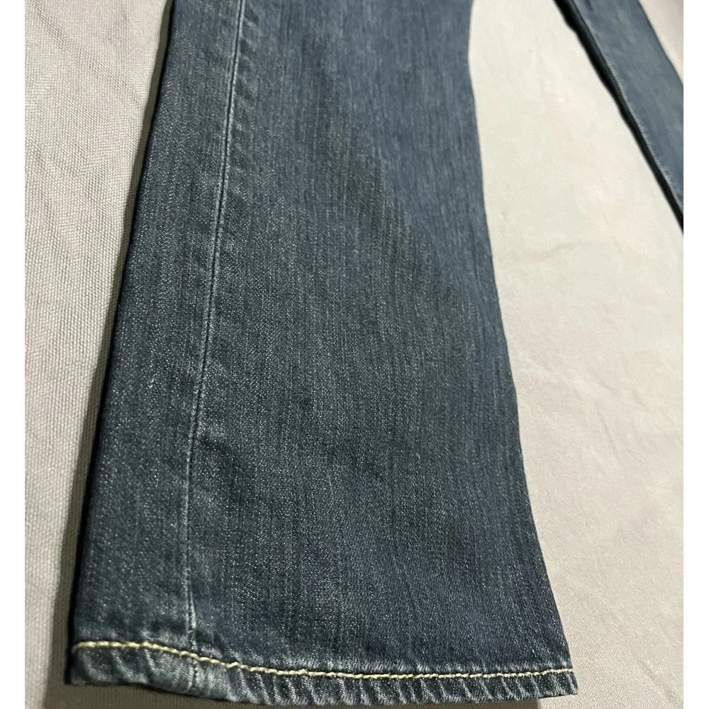 Levi's 501 Straight Blue Denim Jeans Button Fly Medium Wash 5-Pocket Men's